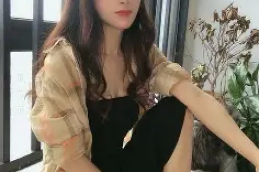 父母是清华教授因拍被前夫家暴如今再不让女儿进娱乐圈